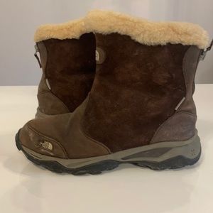 North Face winter boots, size 8.5